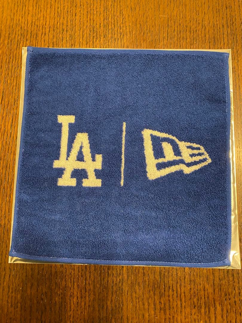 ニューエラMLB LAドジャース コラボ タオル 非売品