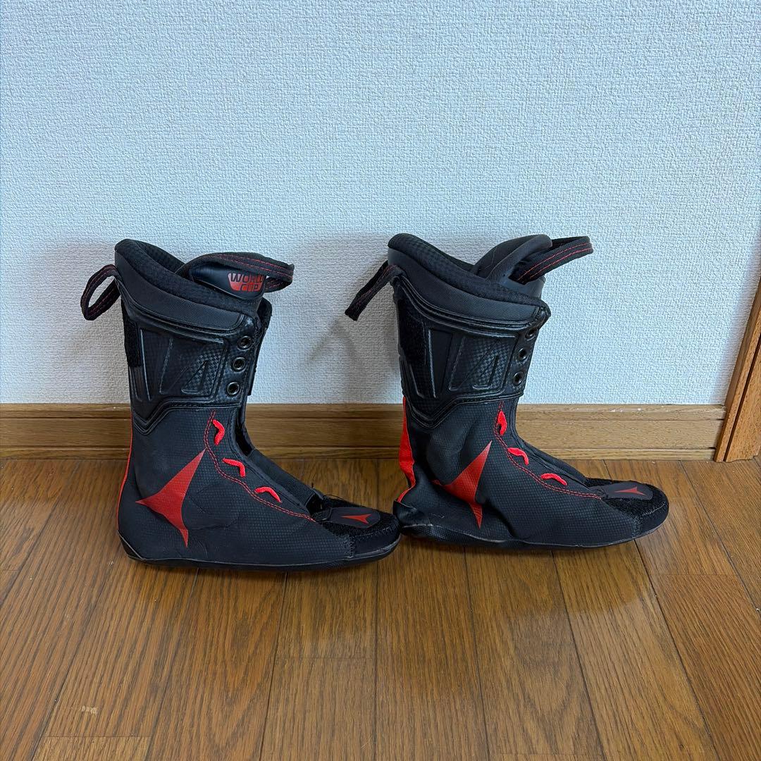 値引き交渉可　ATOMIC 競技用スキーブーツ　22.0〜22.5cm