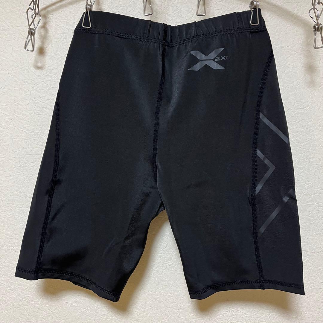 (Sサイズ)2XU ショートタイツ　ハーフタイツ　 黒/金各１枚の新品２枚セット