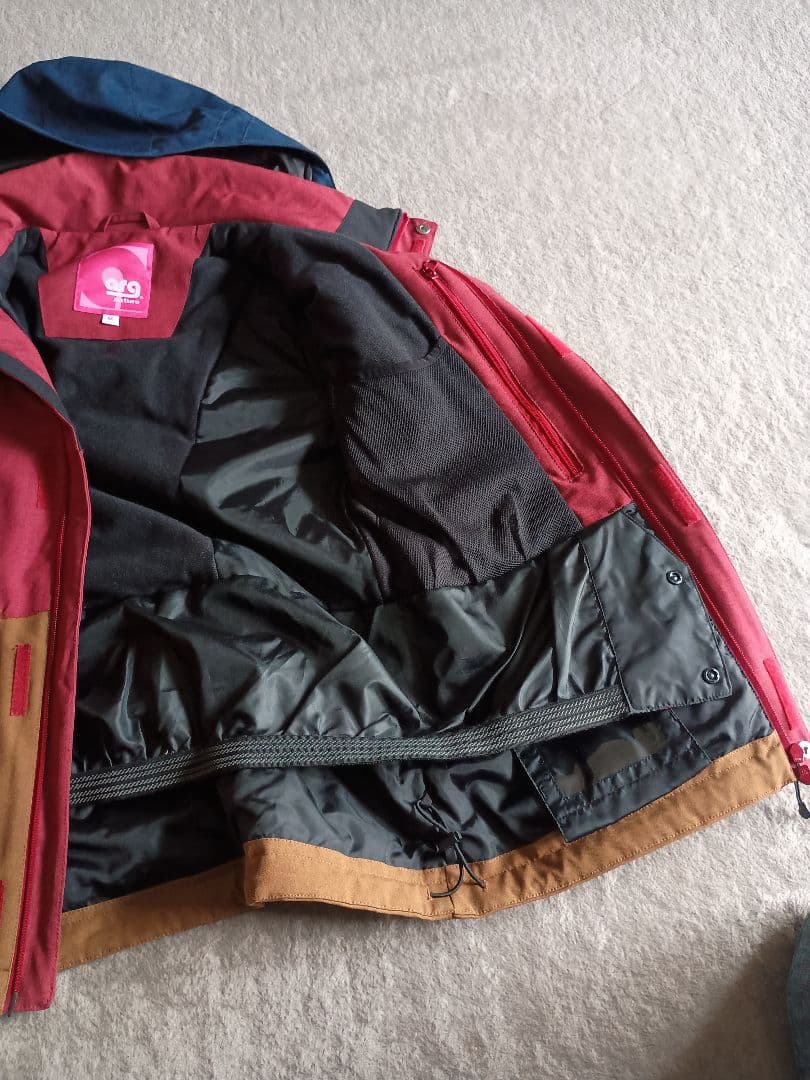 超美品　arg スノボレディースウェア　上着のみ