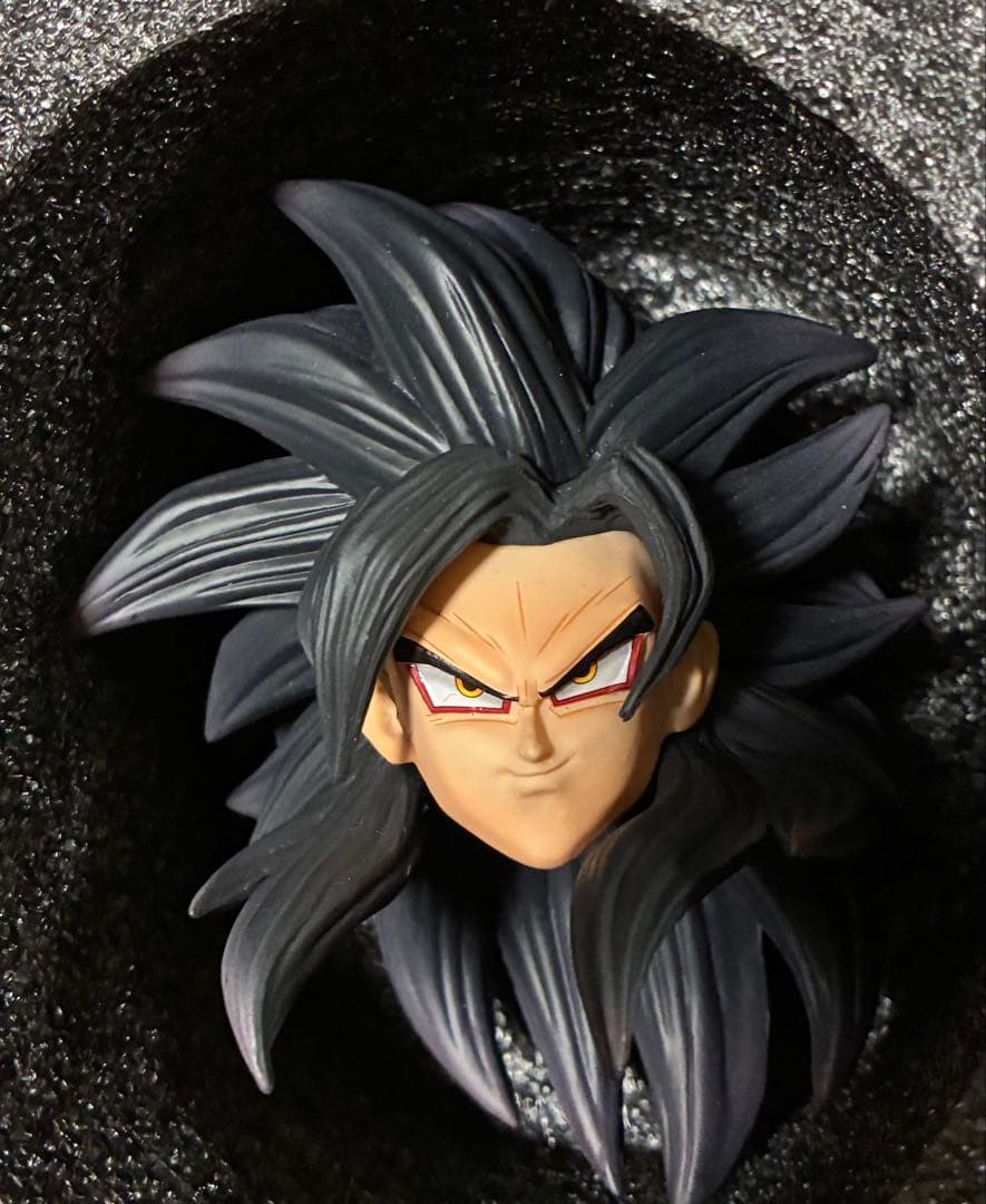 ドラゴンボール　スーパーサイヤ人4 孫悟空＆ベジータ　2体セット　新品未使用品。