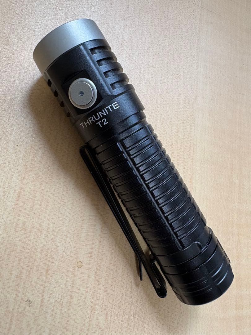 THRUNITE T2 懐中電灯