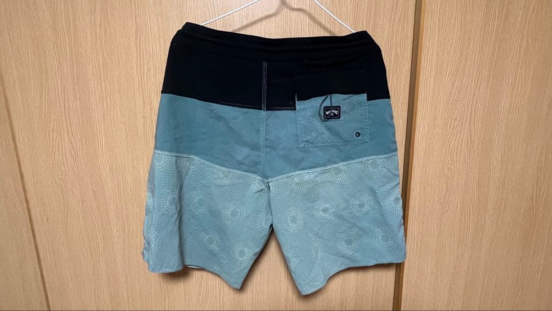 BILLABONG サーフパンツ　サイズ32