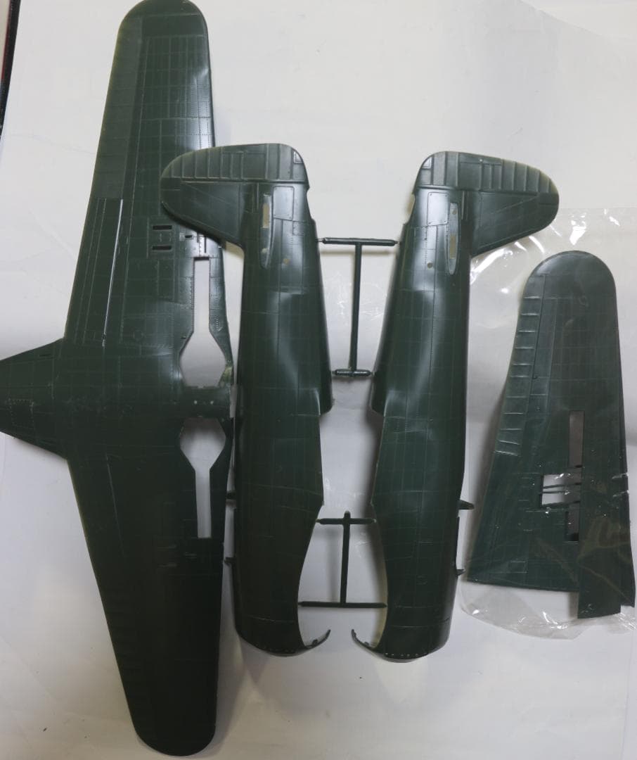 ビックスケール　バンダイ製　1／２４　海軍局地戦闘機　紫電改　プラモデル　未開封