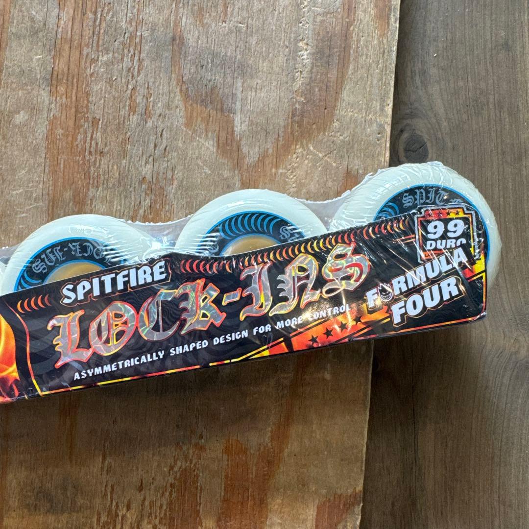 Spitfire フォーマル4 LOCKINS 52mm99a 定価9,680