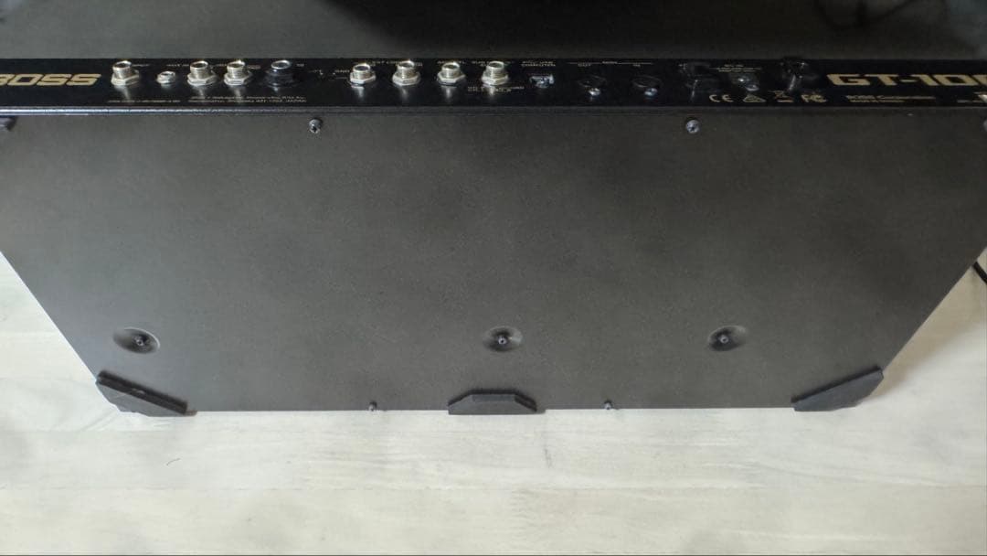 BOSS GT-100 ギターエフェクトプロセッサー