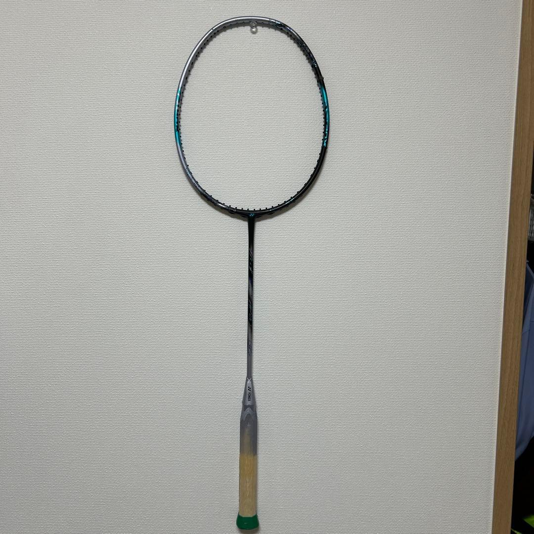 バドミントンラケット 88d4ug6ジャンク品