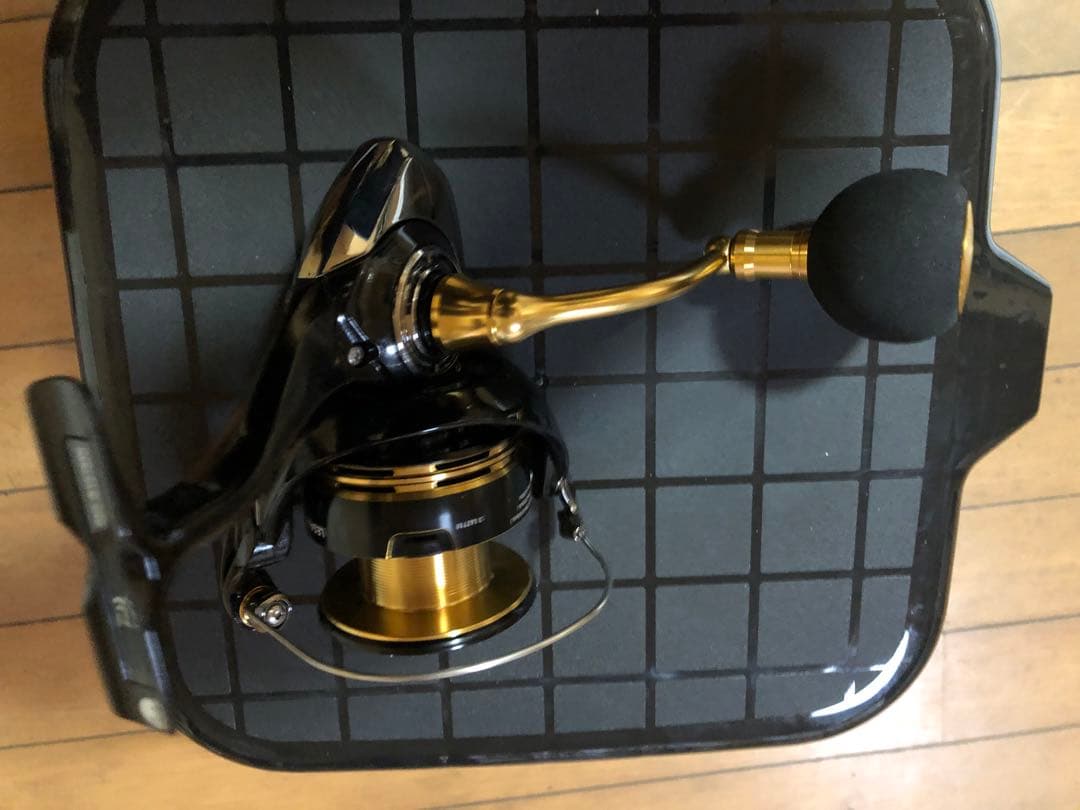 Daiwa スピニングリール　レガリス LT-5000-CXH