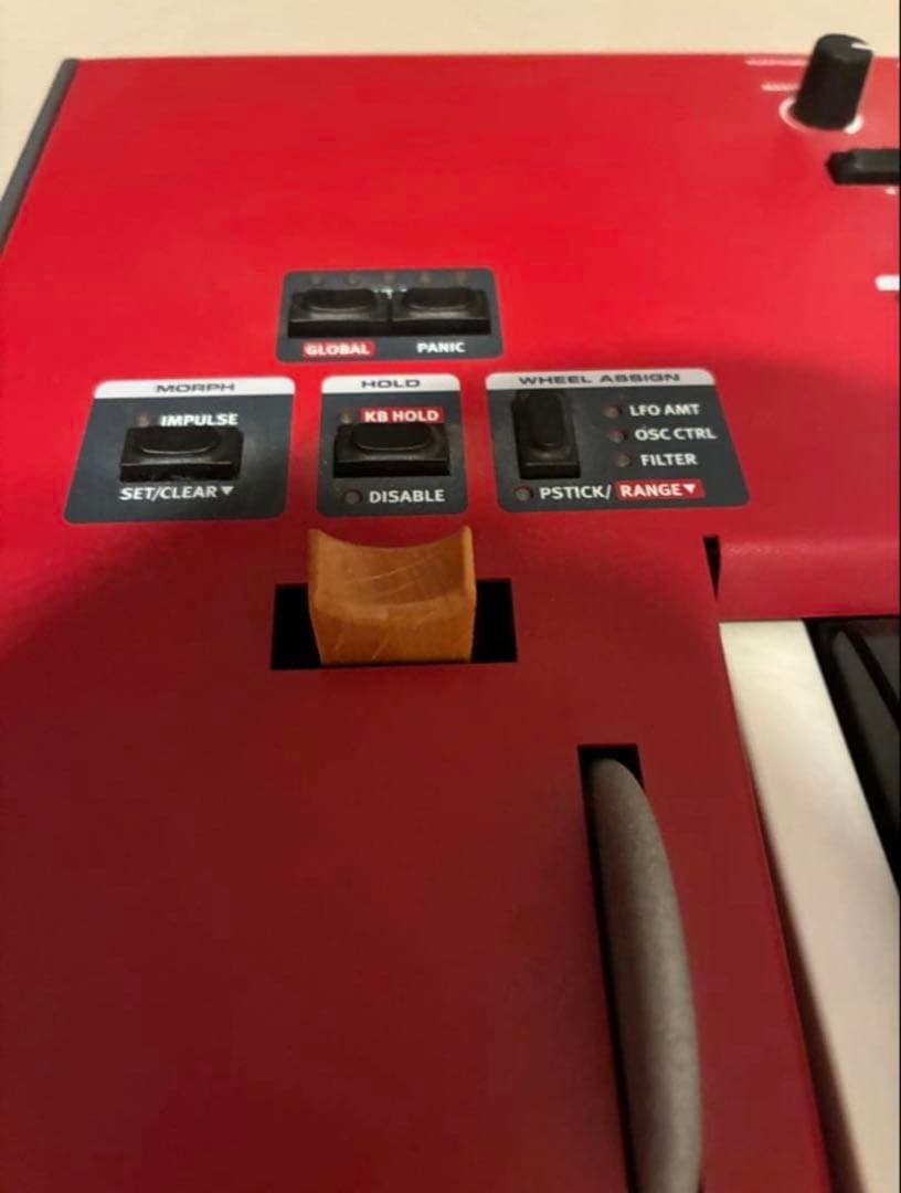 Nord Wave 2 シンセサイザー 61鍵 ケース付き