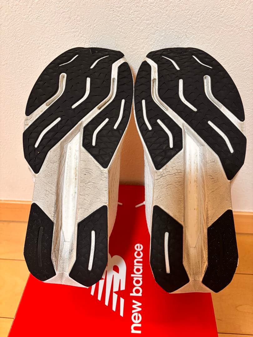 【26cm】ニューバランスFuelCell Propel v5 MFCPRLC5