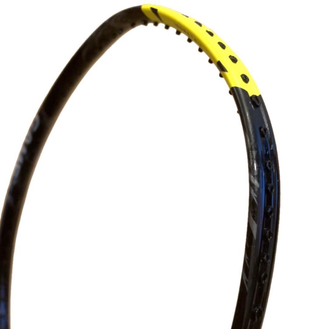 【超美品】　YONEX　ヨネックス　ナノフレア1000ゲーム　4UG6 早い者勝