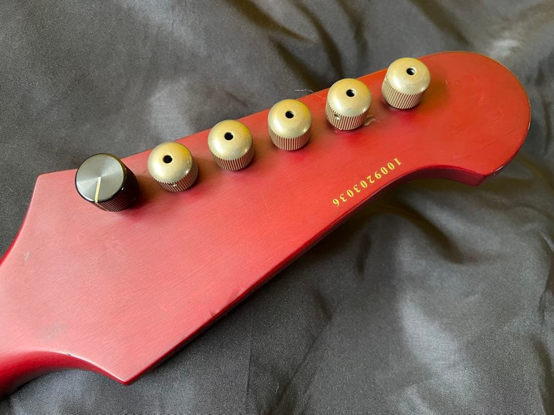 Epiphone Firebird ギアレスチューナーエレキギター　ケース付き