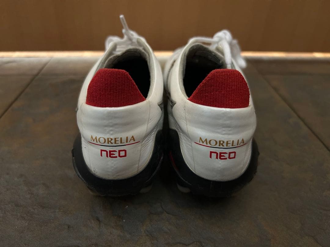 れいれい様　MORELIA NEO ホワイト/レッド スパイクシューズ