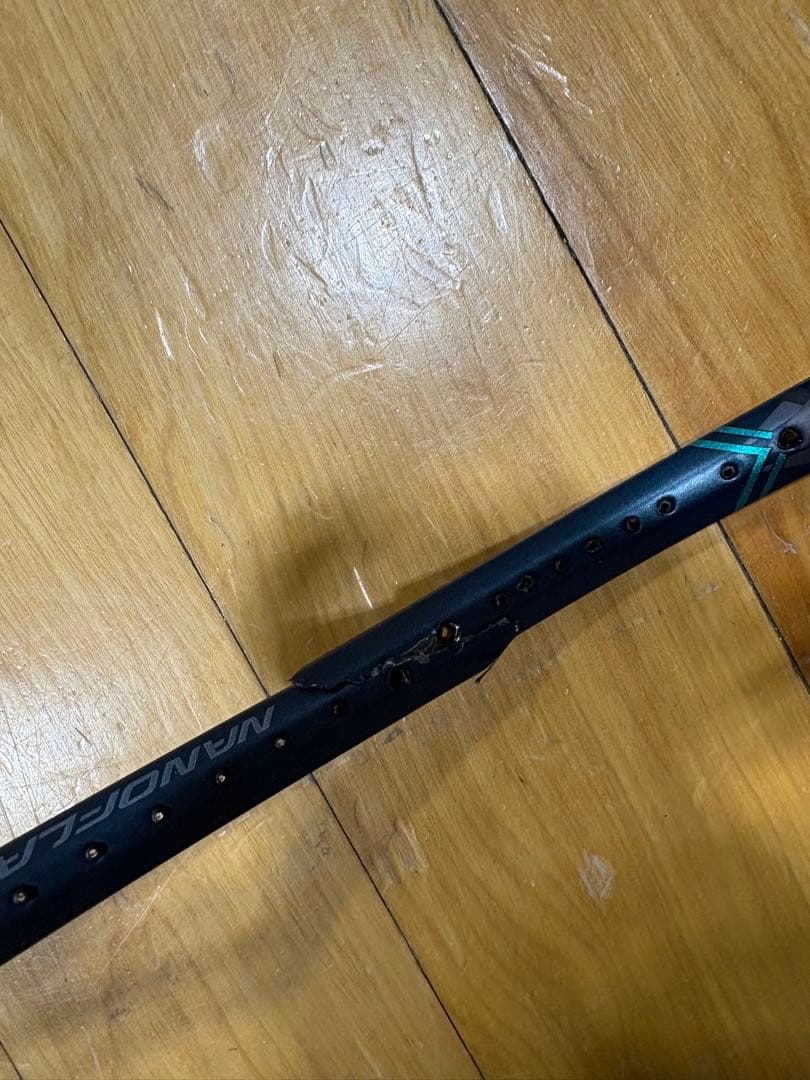 ジャンク品　バドミントンラケット 3本