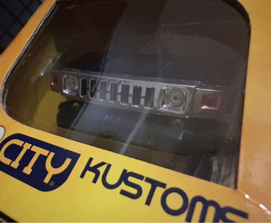 DUB CITY KUSTOMS HUMMER 警察仕様 1:24