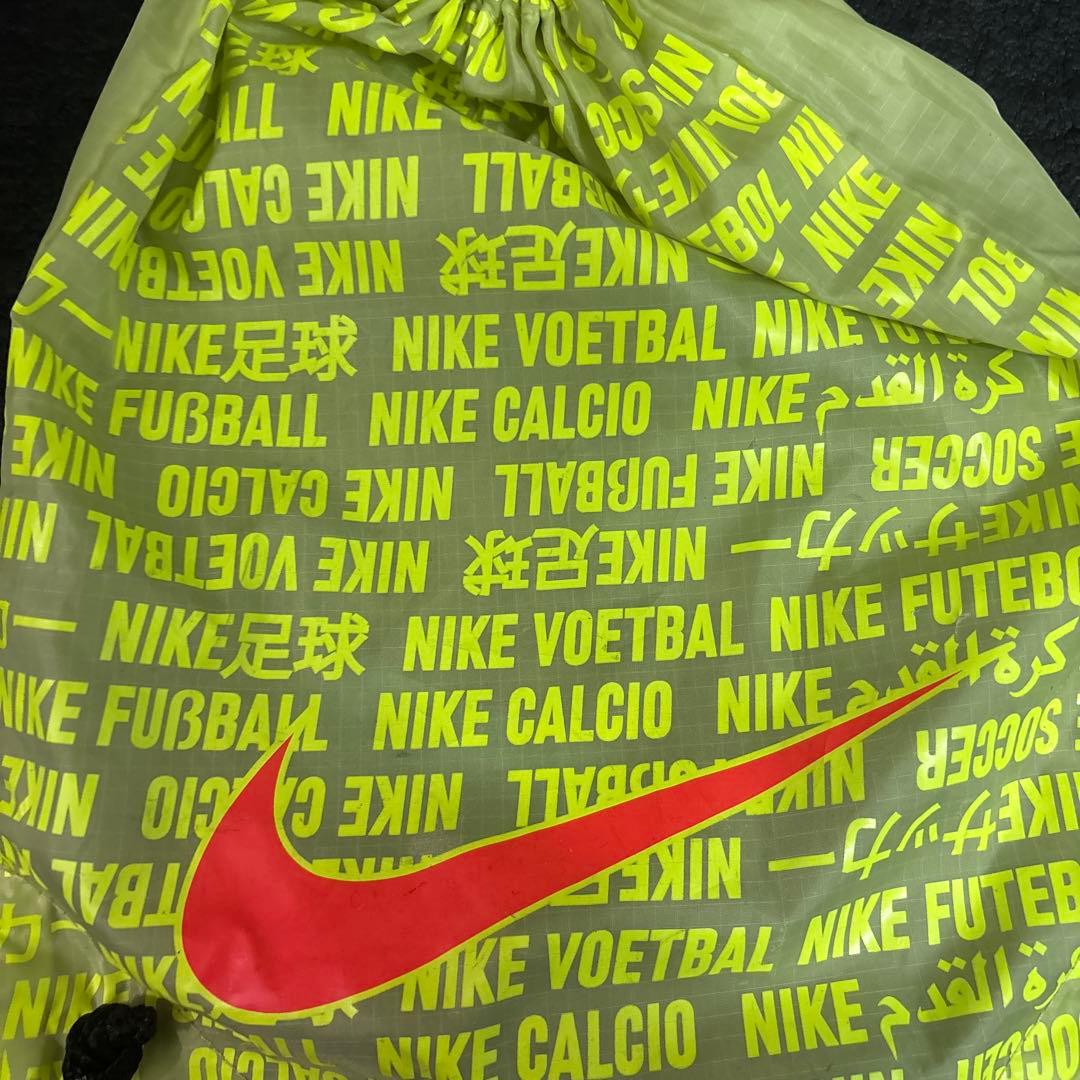 Nike サッカーシューズ ライムグリーン 収納バッグ付き