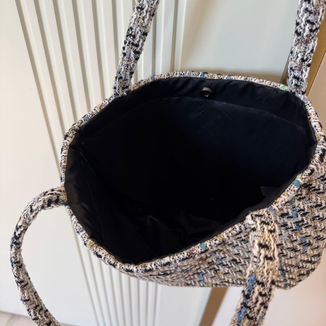 CHANEL VIP ノベルティ ツイード スパンコール トートバッグ　シルバー