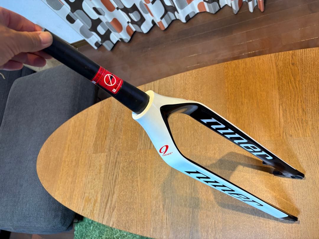 NINER BIKE Carbon Rigid Fork 29インチ用テーパード