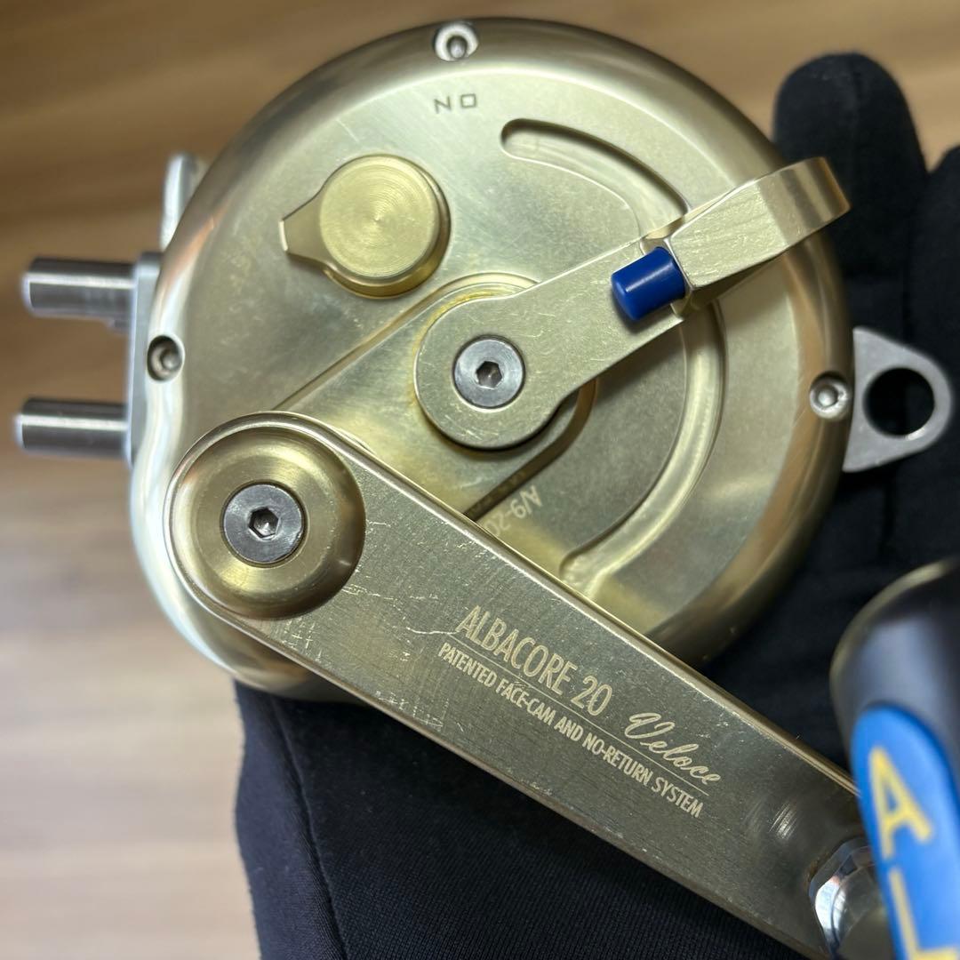 ALUTECNOS Albacore 20 Veloceリール