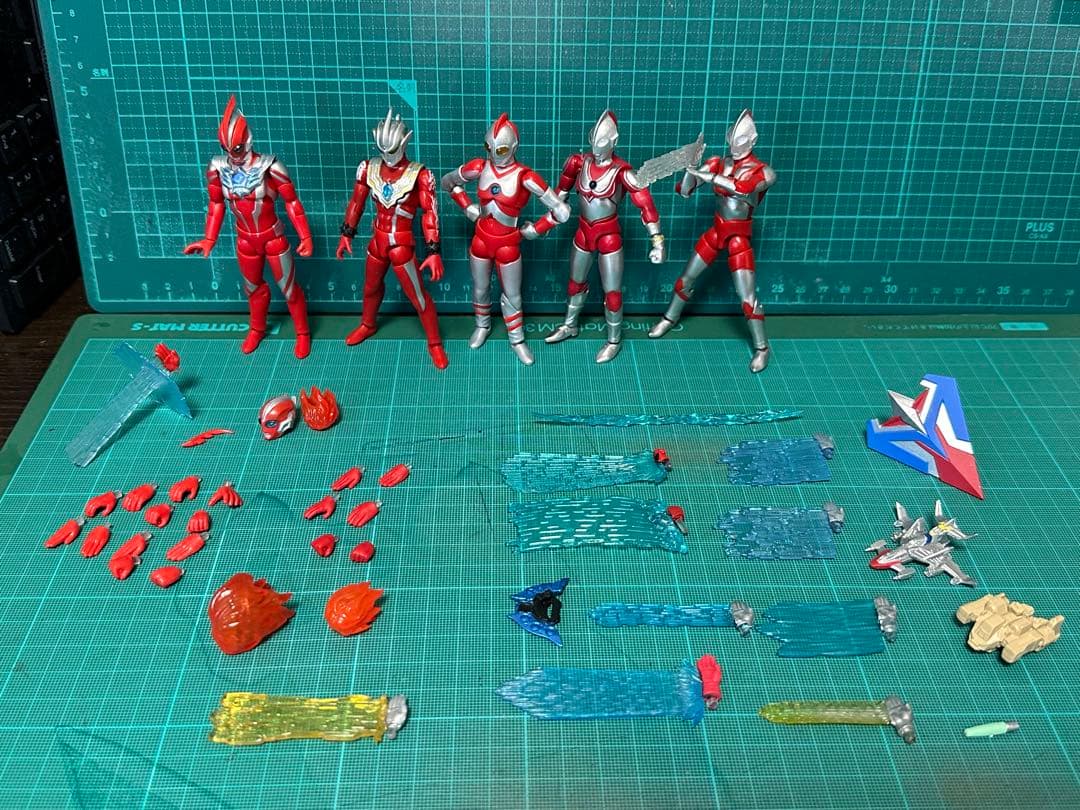 3/15迄)超動αウルトラマンセット　昭和ウルトラマン18体・オプションセット