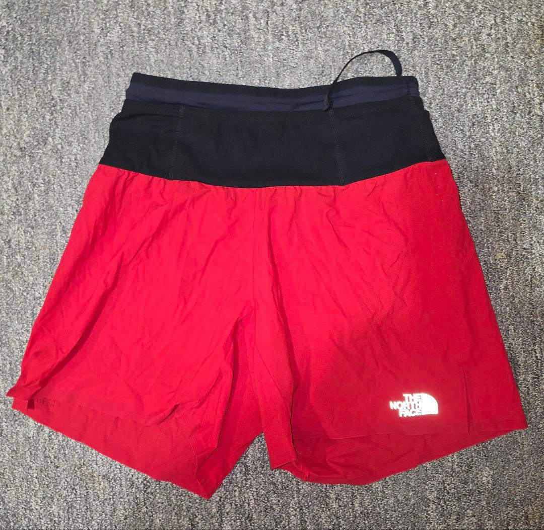THE NORTH FACE レッドTシャツ＆ショートパンツセット(古着)