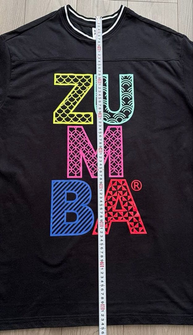 【正規品】ZUMBA カラフルロゴ Tシャツ Mサイズ