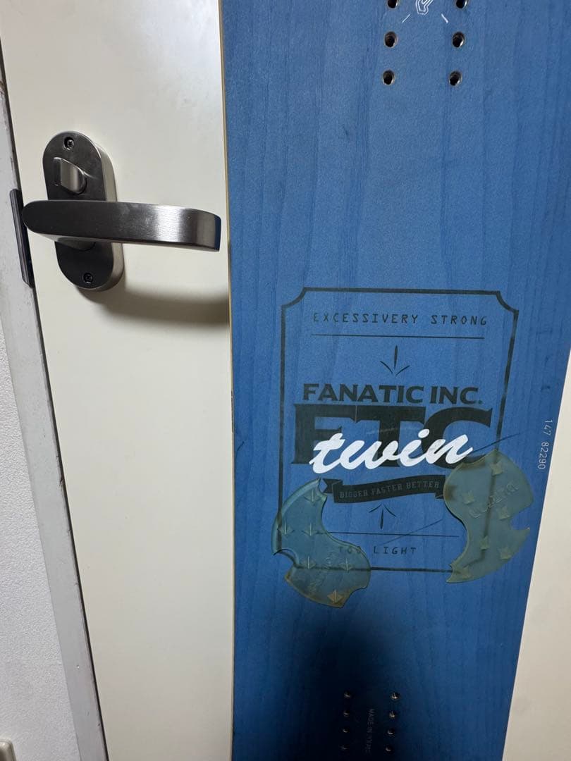FANATIC INC. twin スノーボード 使用回数2回