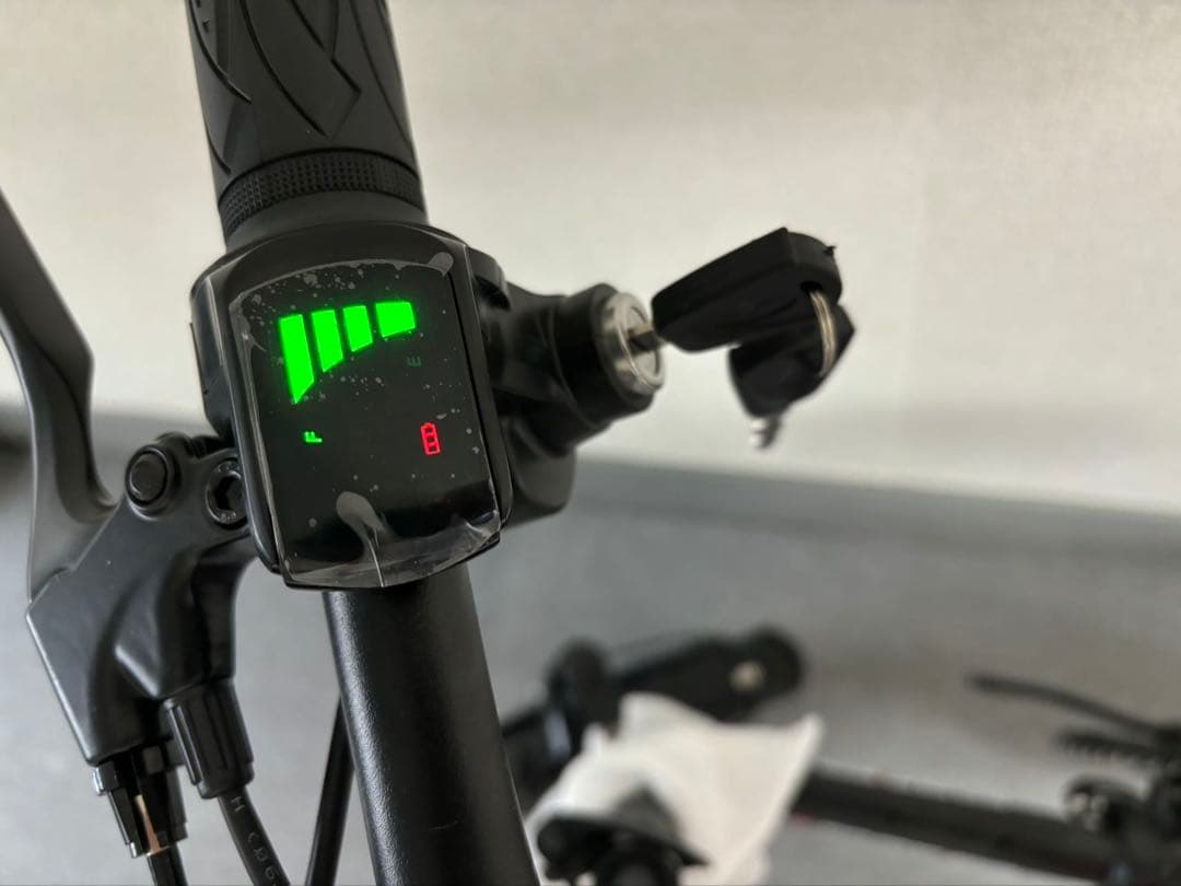大容量バッテリー/新品/ハイスペック/折りたたみ/電動アシスト自転車/白