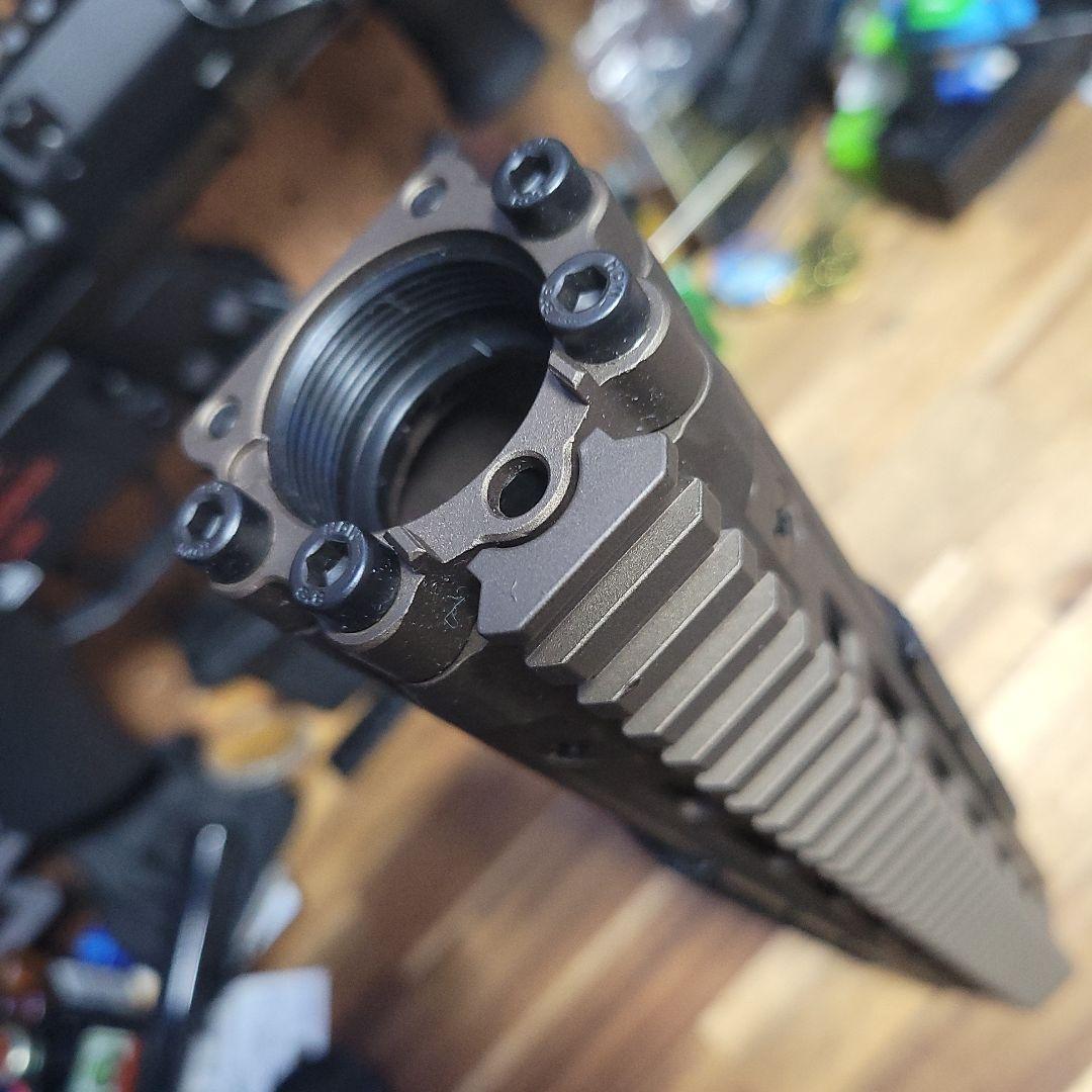 Daniel Defense タイプ ハンドガードMAGPULレールカバーセット