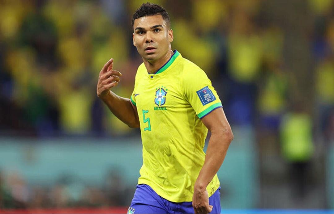 カゼミロ ブラジル代表　カタールワールドカップ　ユニフォーム L