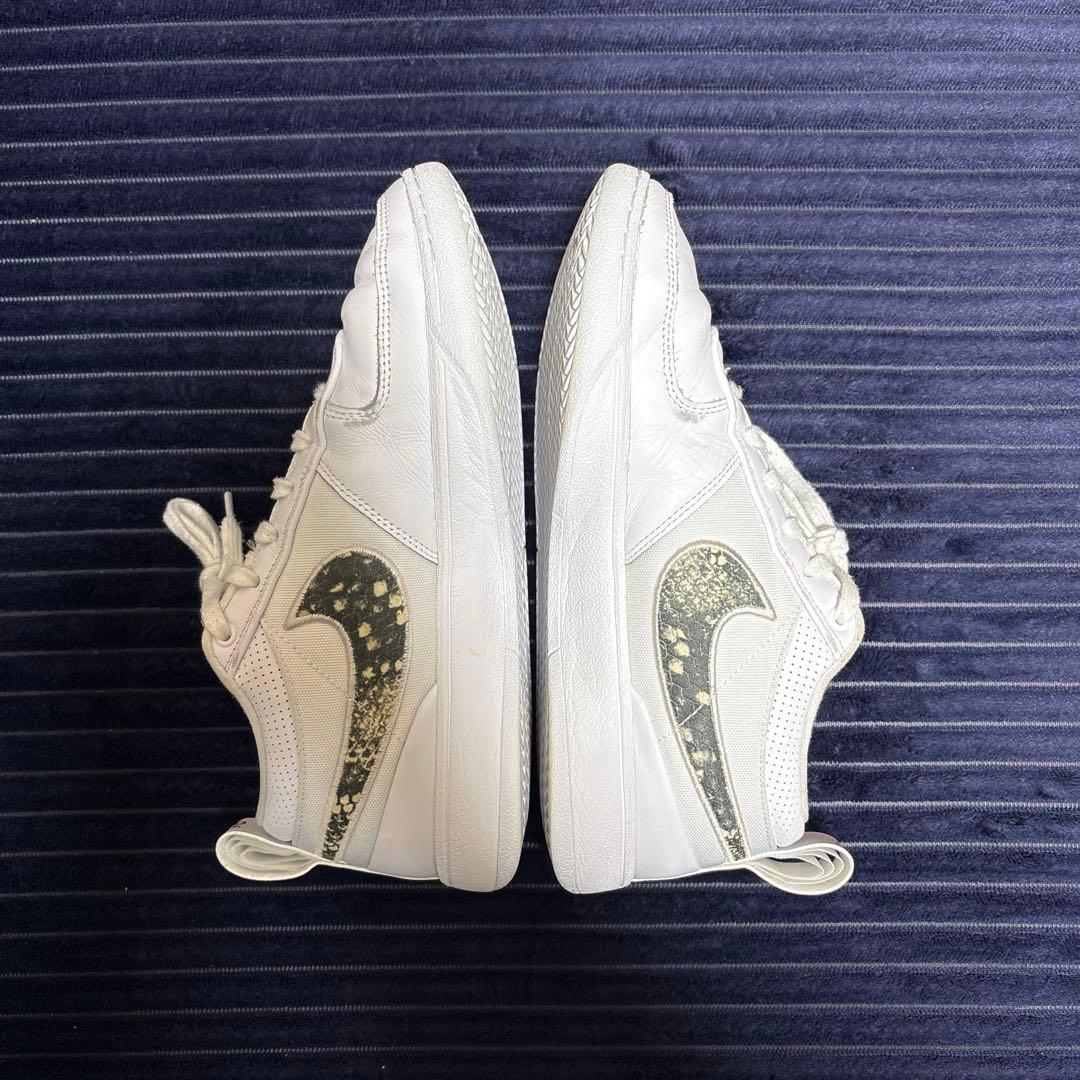 Nike book1 ブック1