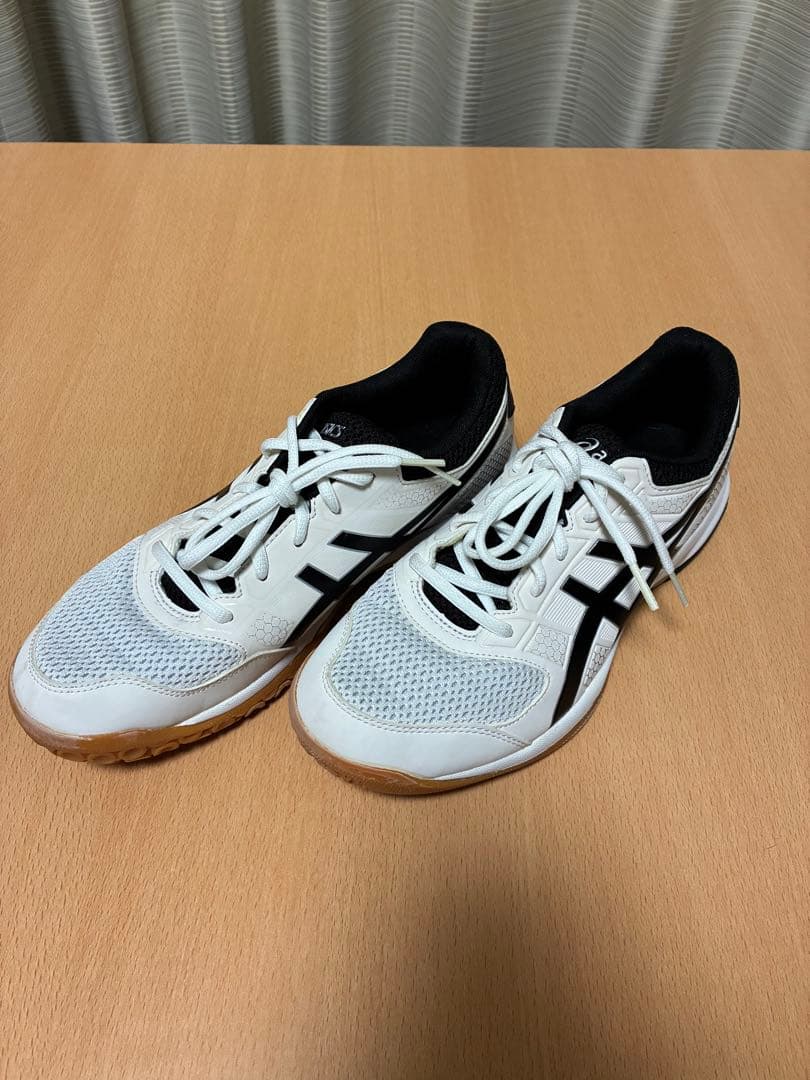 バレーシューズ　GEL-ROCKT8 TVR719 26㎝