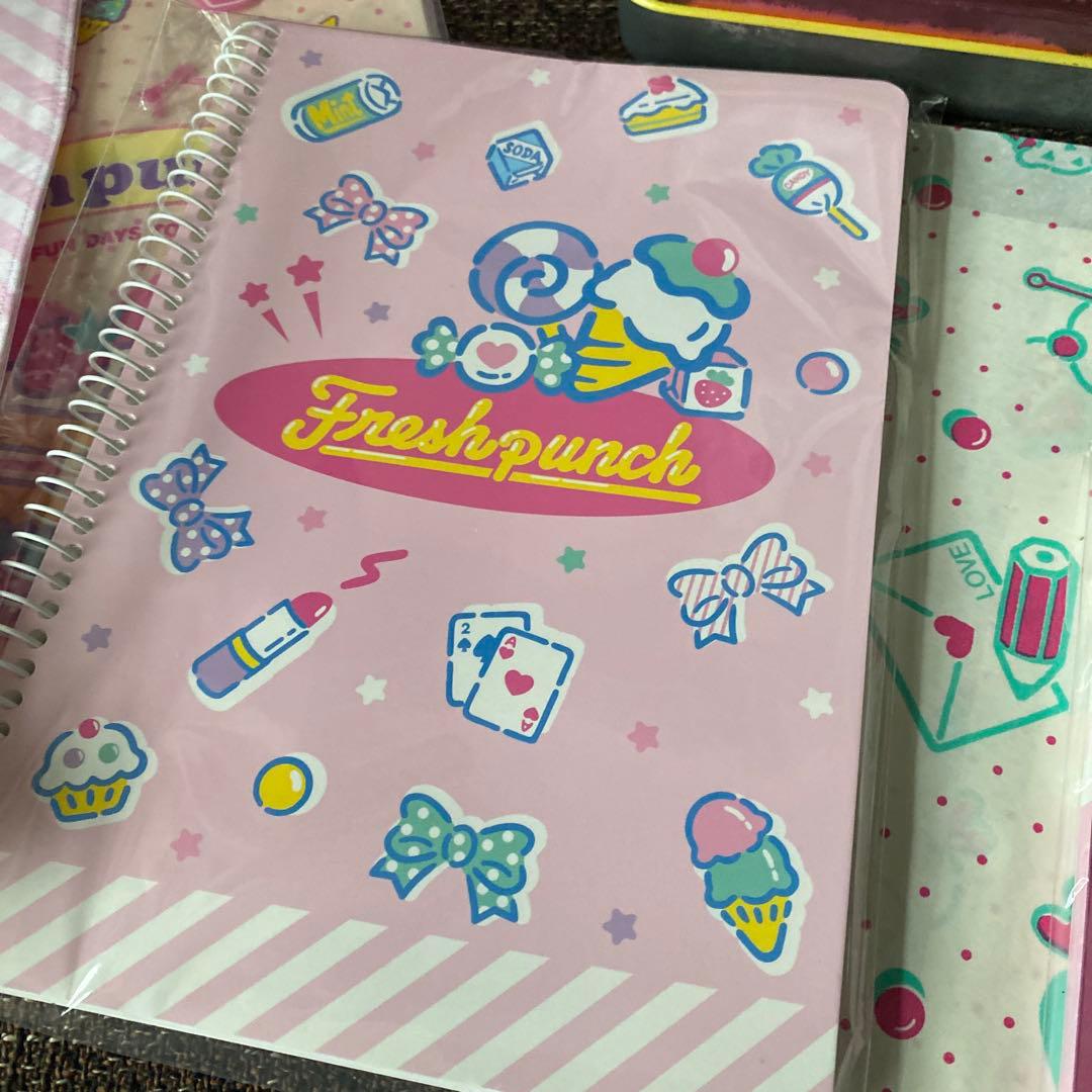 サンリオレトロ Fresh Punch メモ帳ノート 缶ペンケース まとめ売り