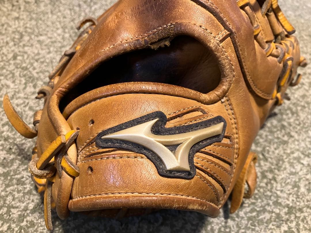 Mizuno Global Elite 軟式グローブ ファーストミット