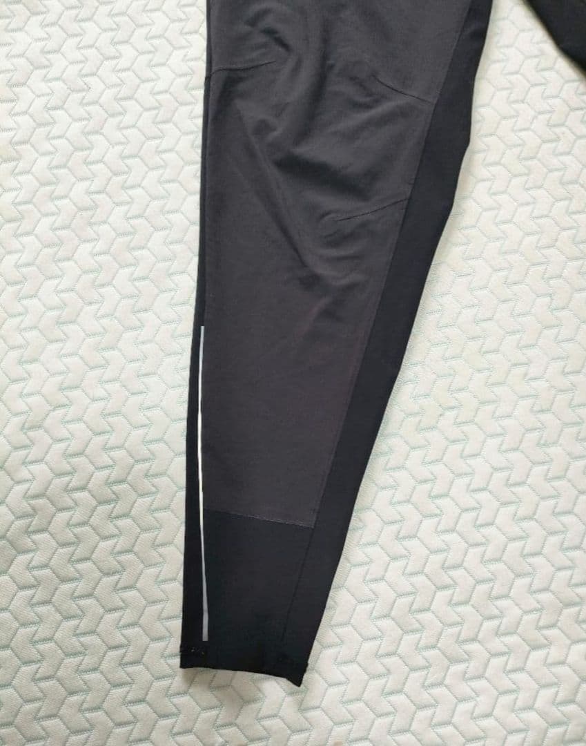 ルルレモン Hybrid Pantランニングlululemon パク・ソジュン