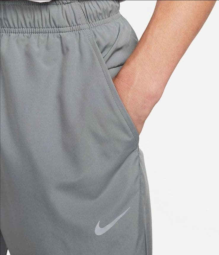 新品未使用　Nike 薄手ウインドブレーカー　上下セット XL グレー