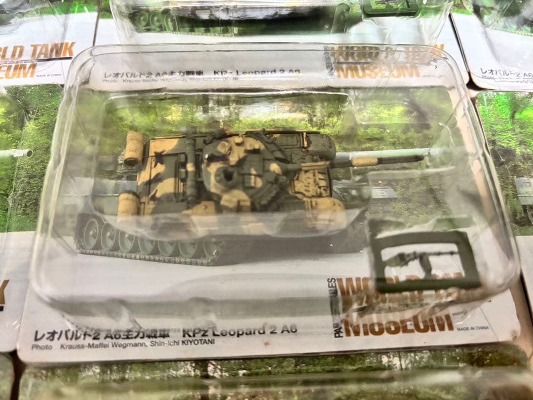 新品未使用　KPZ Leopard 2 A6 戦車　12体セット　ミリタリー