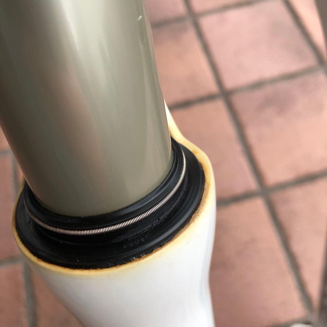 SRSUNTOUR DURO サスペンションフォーク 26インチ20mmアクスル