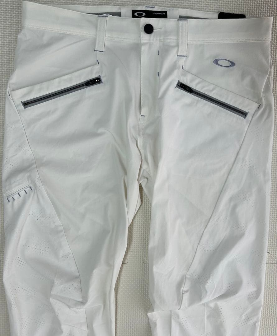 OAKLEY ホワイト3D TECHNOLOGYパンツ size：34/87cm
