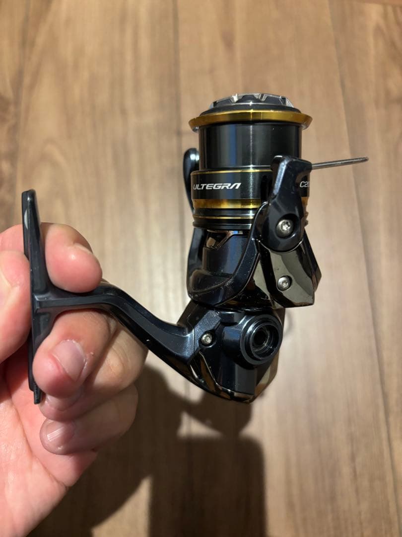 シマノ　21アルテグラ　C2000SHG ハンドルなし
