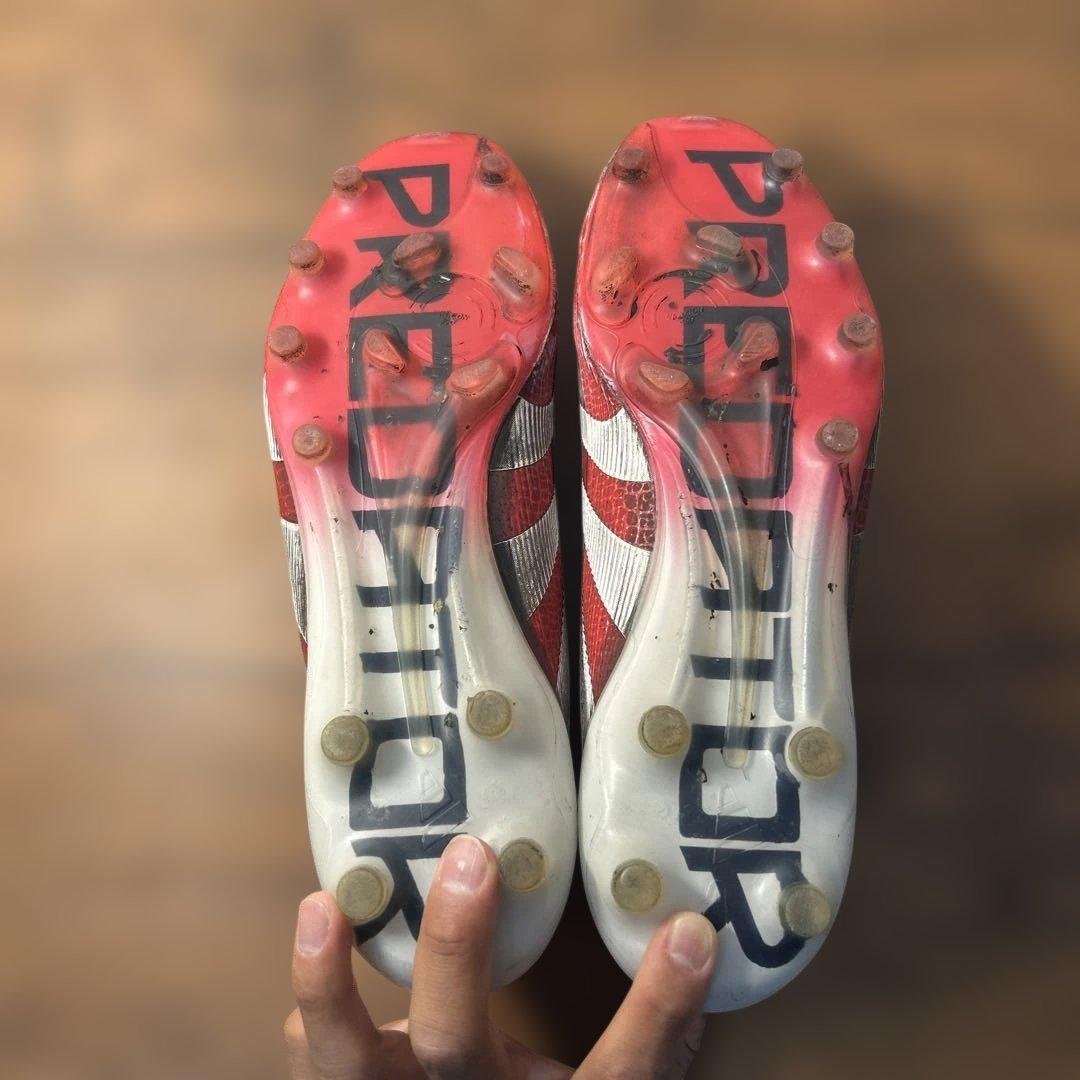 adidas プレデター （サッカースパイク）