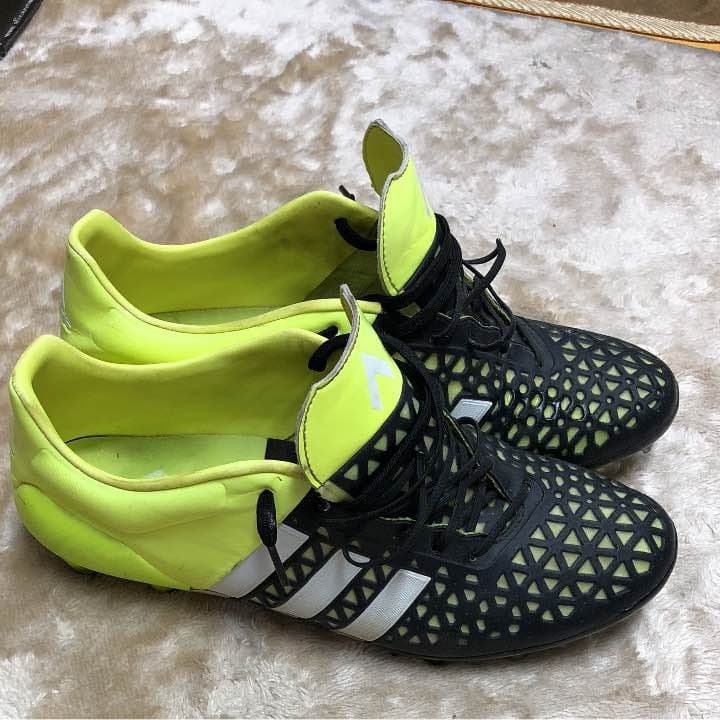 サッカースパイクエース