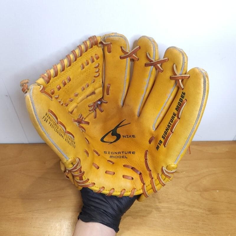 NIKE 松坂大輔モデル 限定品 ファイヤーK刻印入り 美品 軟式グローブ