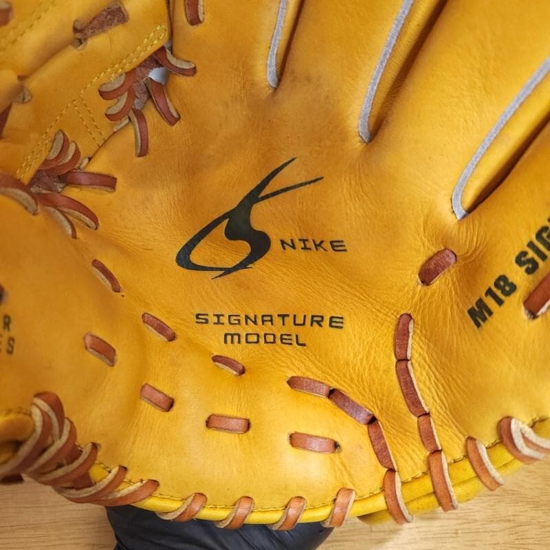 NIKE 松坂大輔モデル 限定品 ファイヤーK刻印入り 美品 軟式グローブ