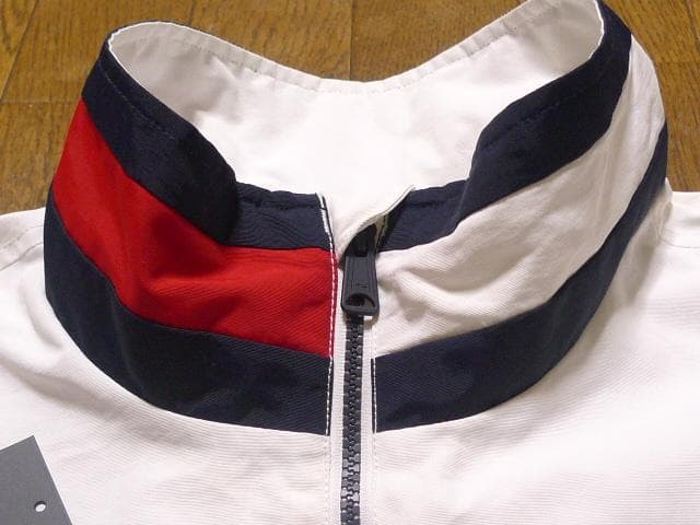 【大きい】XL日本サイズ位トミーヒルフィガーUSA限定ジャケット シッカリ素材