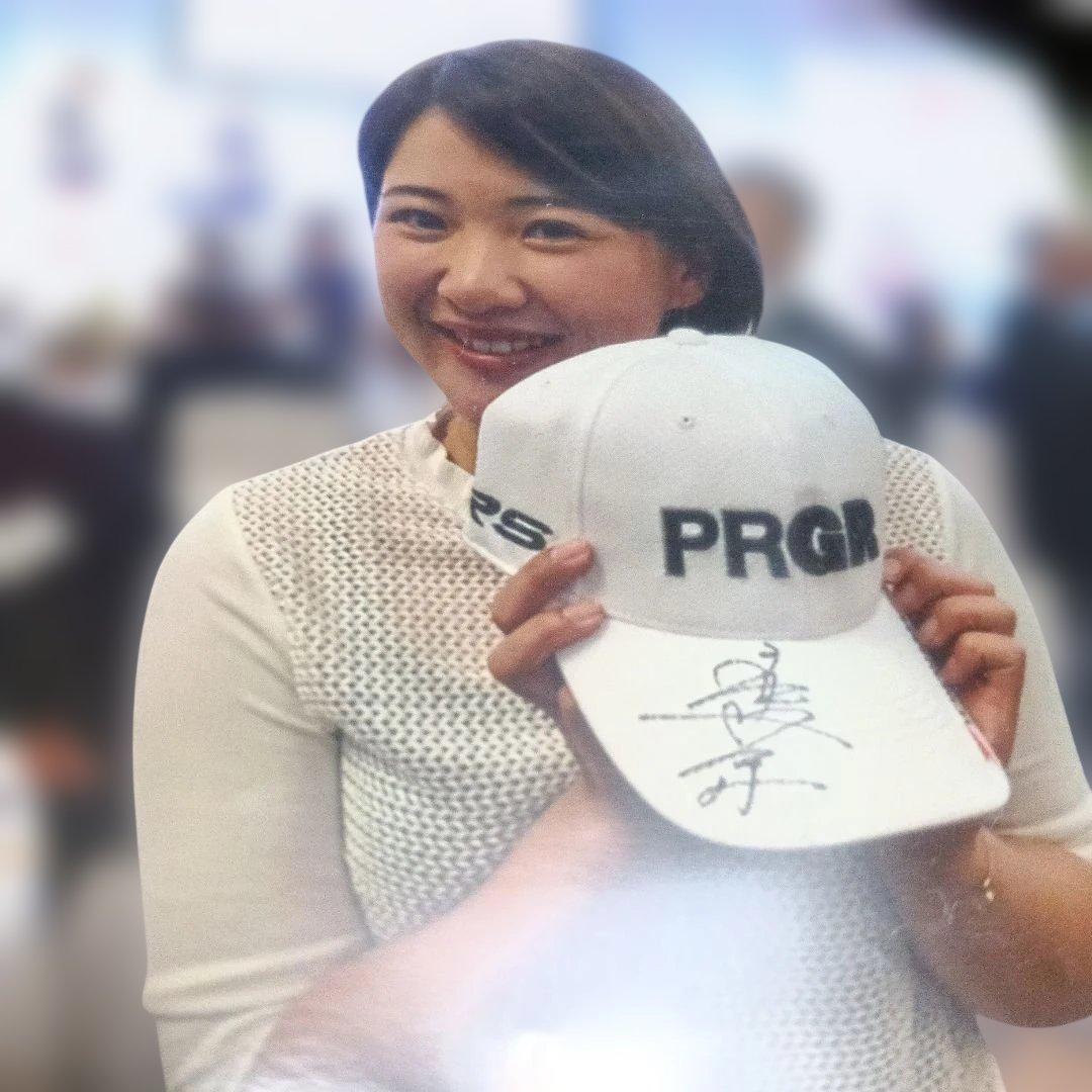 PRGR 永井花奈直筆サイン入りホワイトキャップ