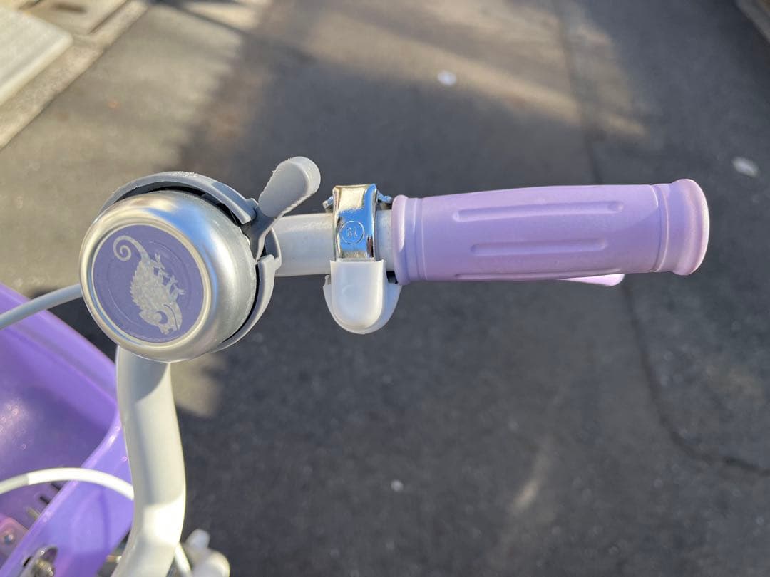 ラプンツェル 子供用自転車 紫色　値下げ中