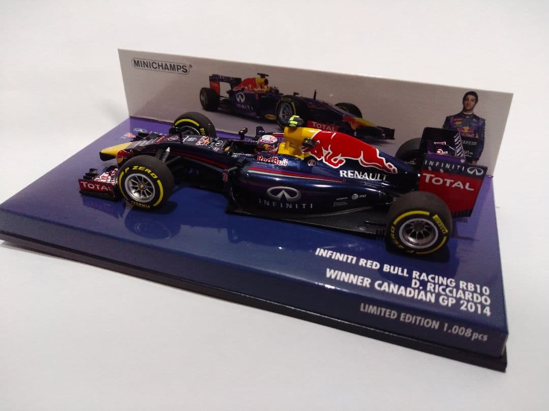 ミニカー MINICHAMPS 1/43 RB10 D. Ricciardo 2014