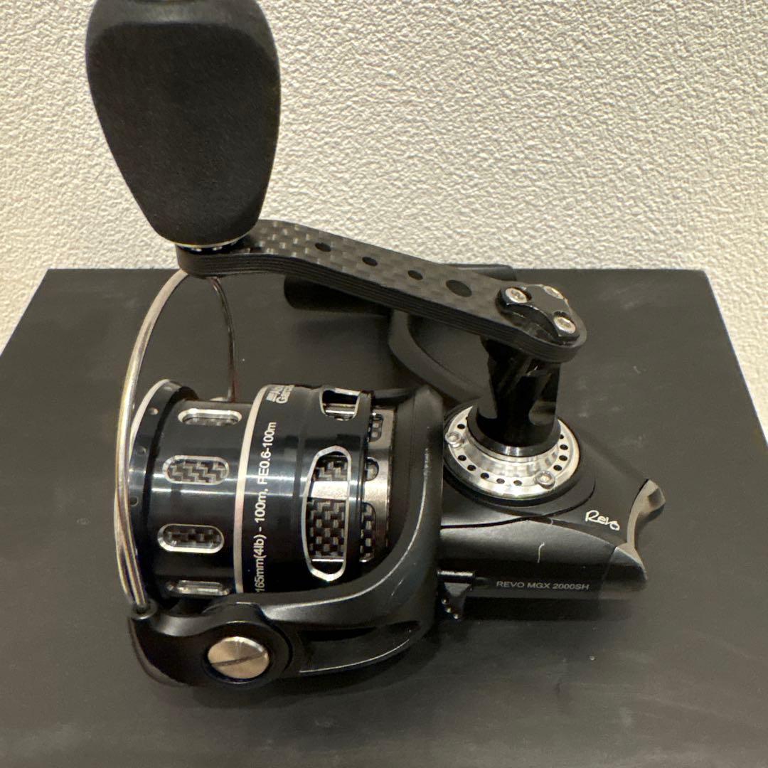 【ジャンク品】REVO MGX 2000SH スピニングリール