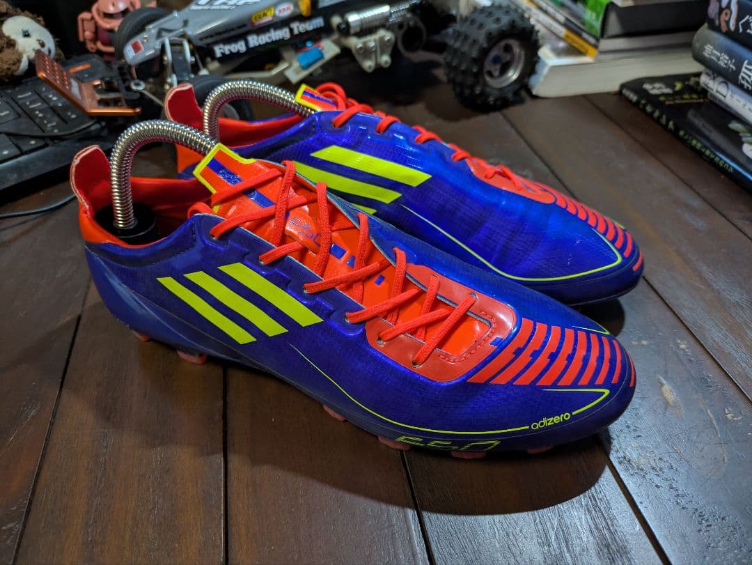 「F50 アディゼロ 3」トップモデル　HG